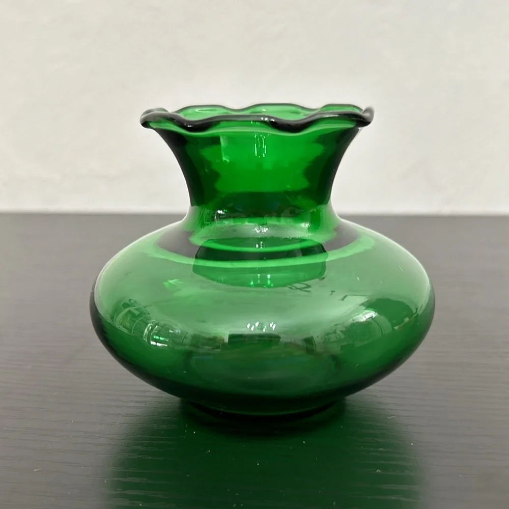 Anchor Hocking Forest Green Vintage Crimped Bud Vase